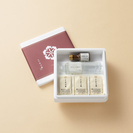 温泉湯豆腐3丁入り(胡麻だれ付き)