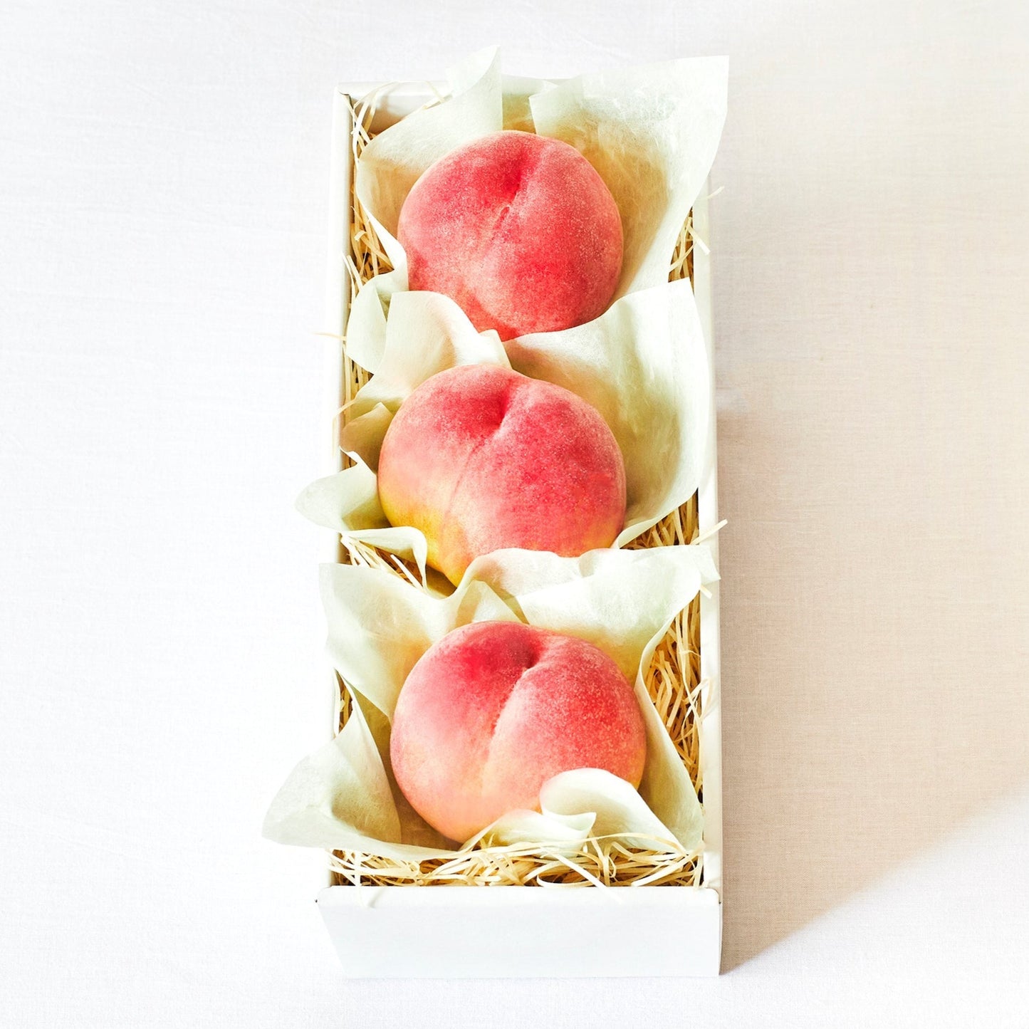 加納岩の桃 3玉