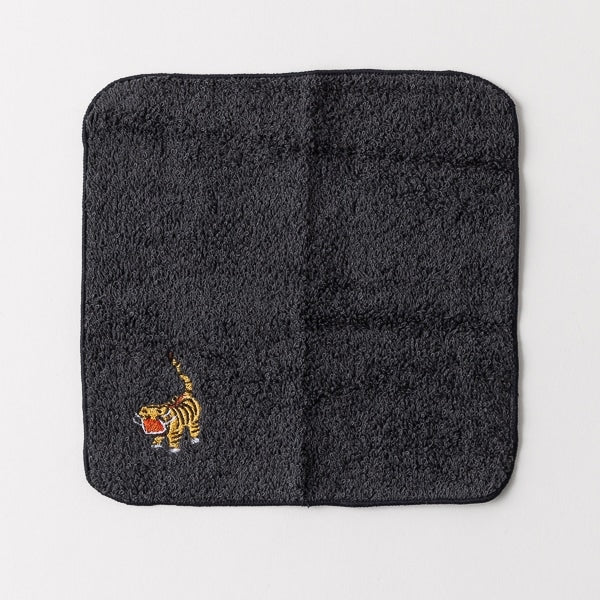 AKOMEYA TOKYO/ 旅する刺繍 虎張り子