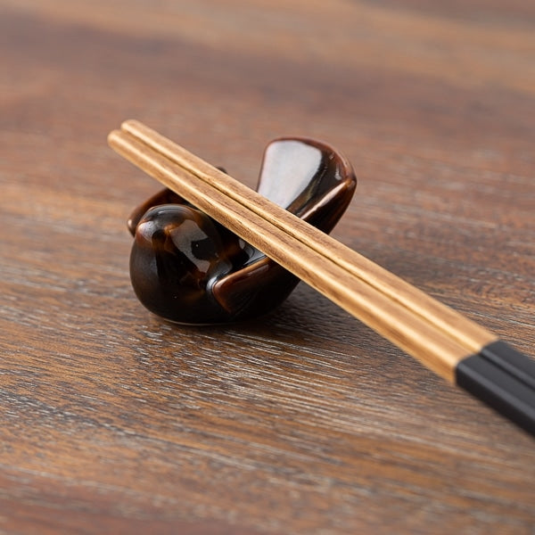 AKOMEYA TOKYO/ 波佐見焼 福良雀 箸置 飴茶