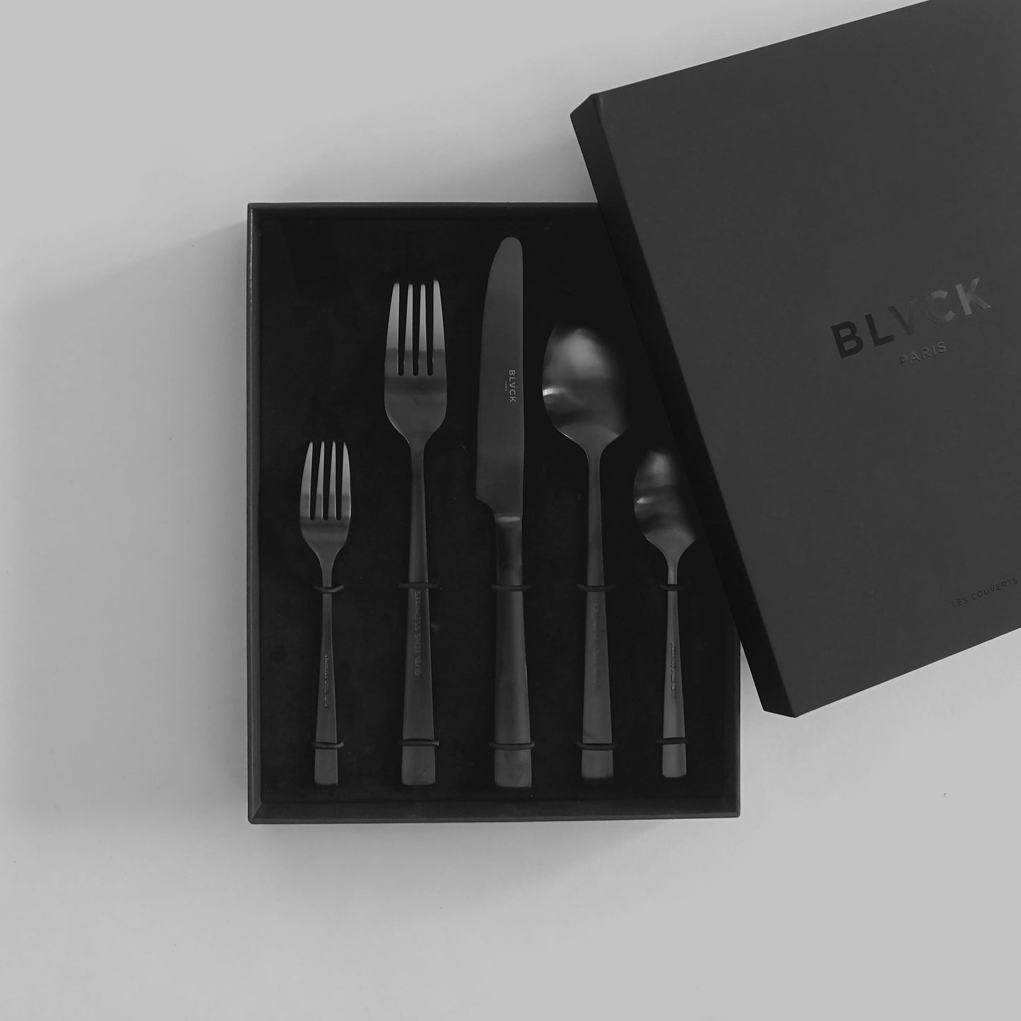 BLVCK CUTLERY（black）