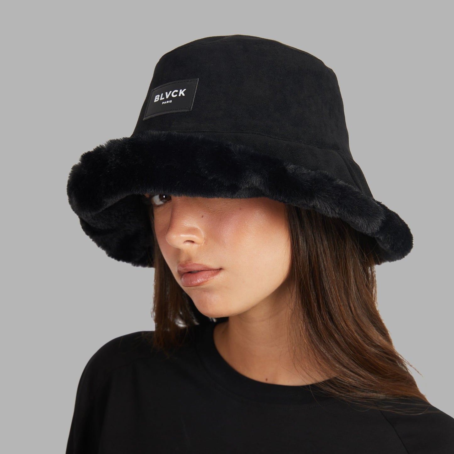 BUCKET FUR HAT（black）