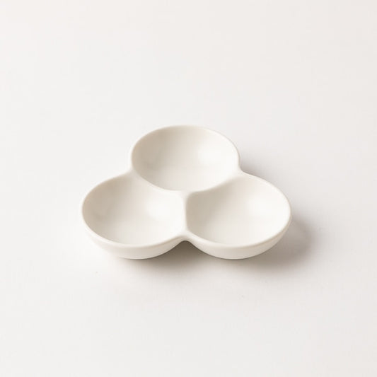 AKOMEYA TOKYO/ 仕切り薬味皿 三連 白