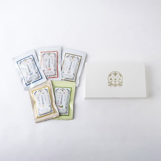 AKOMEYA TOKYO/ アコメヤの出汁5種セット 謹製箱付き
